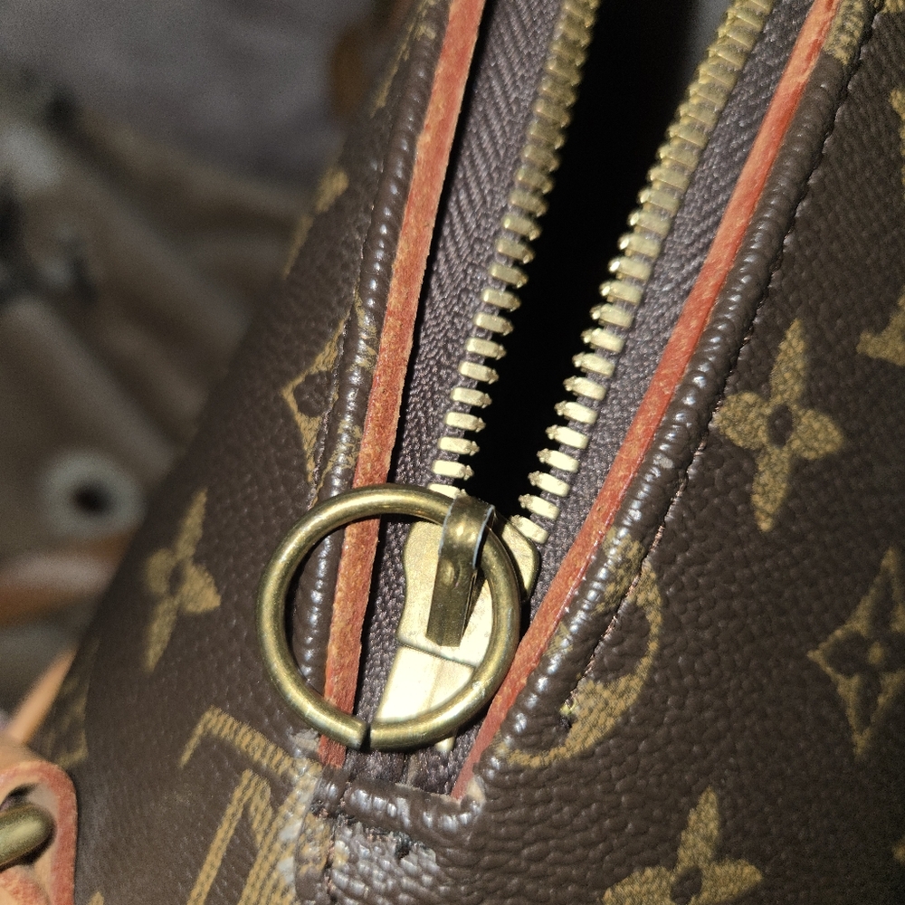Louis Vuitton backpack - Picture 15 of 16